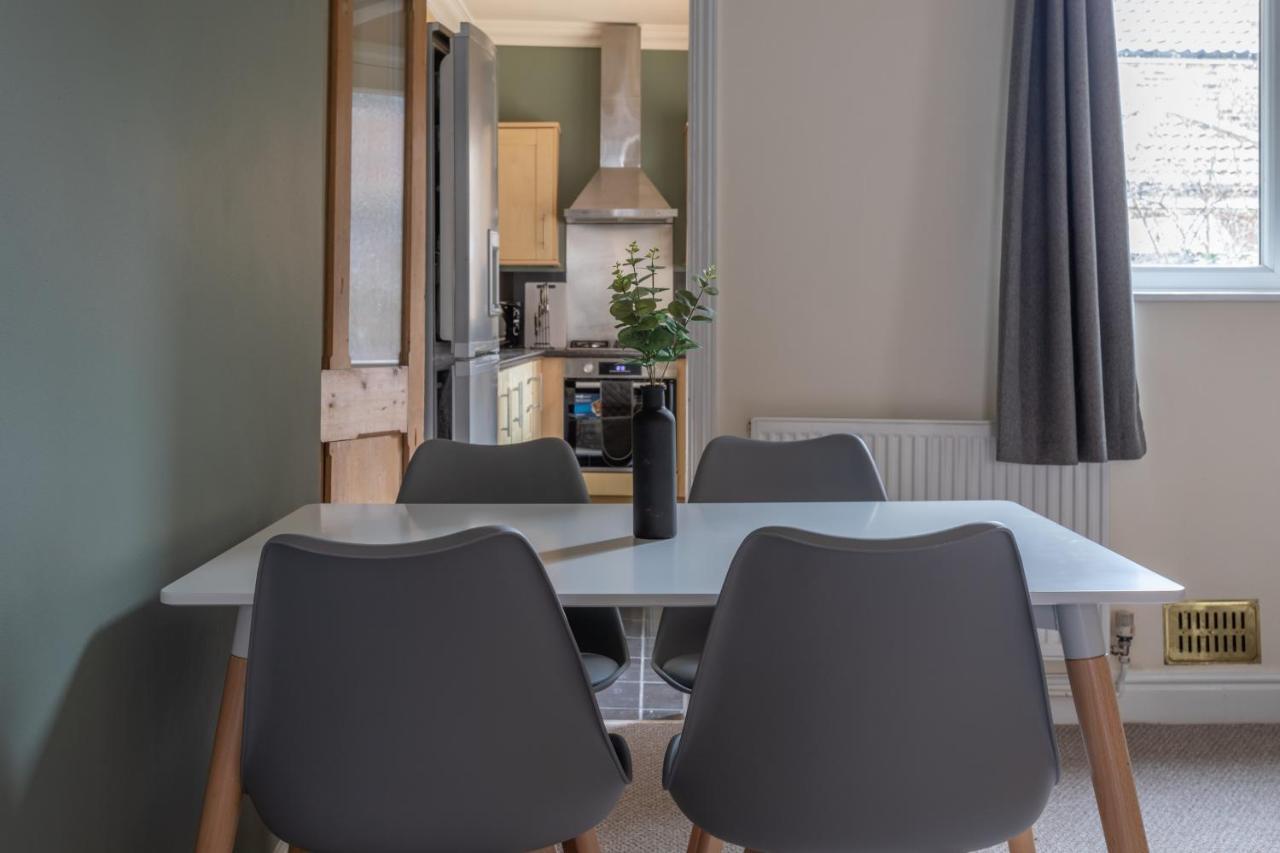 Milton Stays - Cosy 2 Bed House, 15 Min Walk To York City Center, For Up To 6 - With Period Features, Fireplace, Superfast Wi-Fi, Private Garden, Free On Street Parking Dış mekan fotoğraf