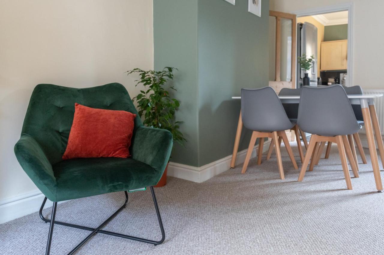 Milton Stays - Cosy 2 Bed House, 15 Min Walk To York City Center, For Up To 6 - With Period Features, Fireplace, Superfast Wi-Fi, Private Garden, Free On Street Parking Dış mekan fotoğraf